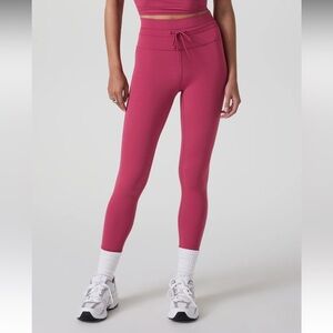 Vuori - Daily Form Leggings - Pinot